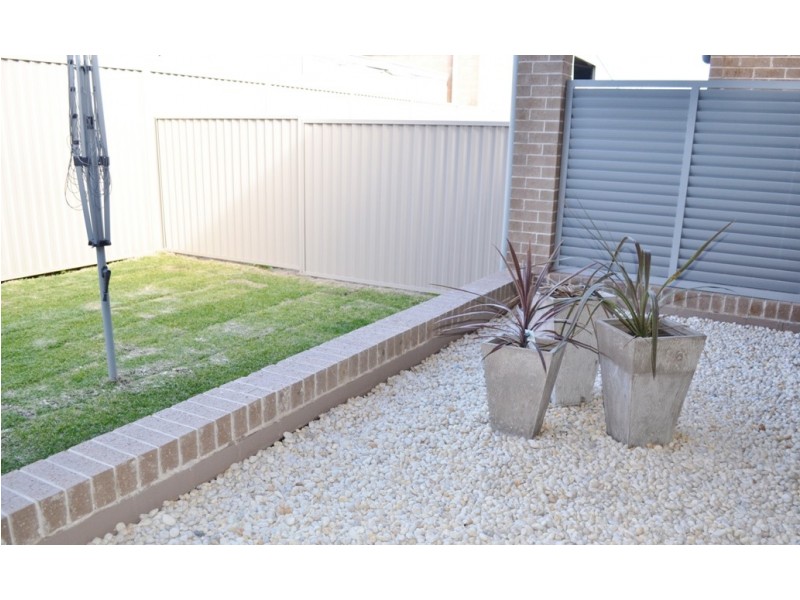 10/15-19 Ellis Street, Condell Park NSW 2200