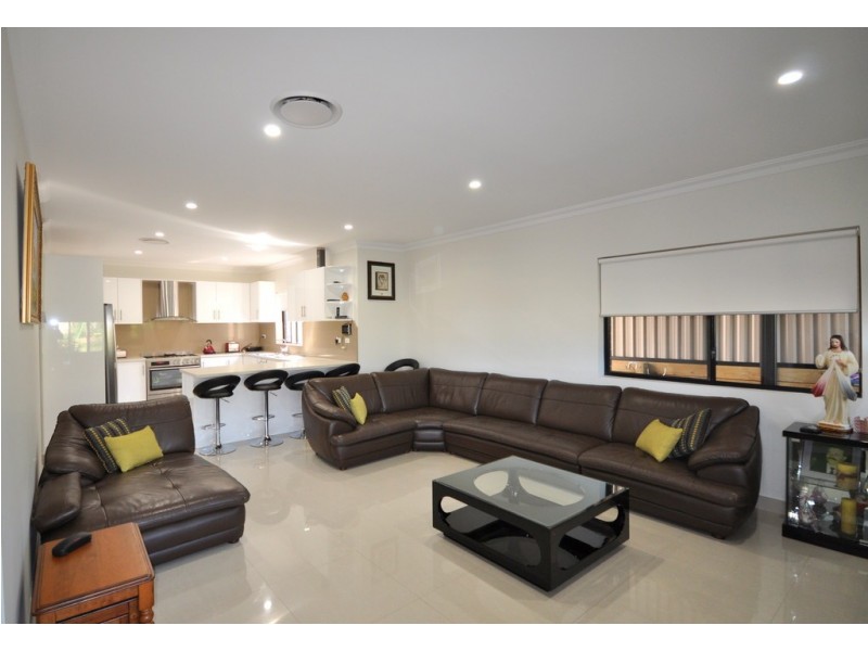 1 Ainslie Place, Condell Park NSW 2200