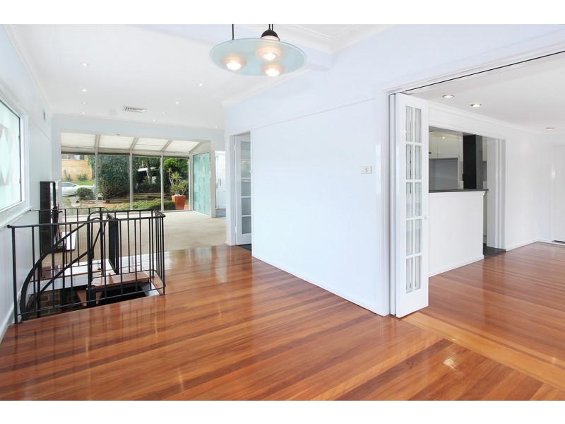 8 Hilltop Avenue, Padstow Heights NSW 2211