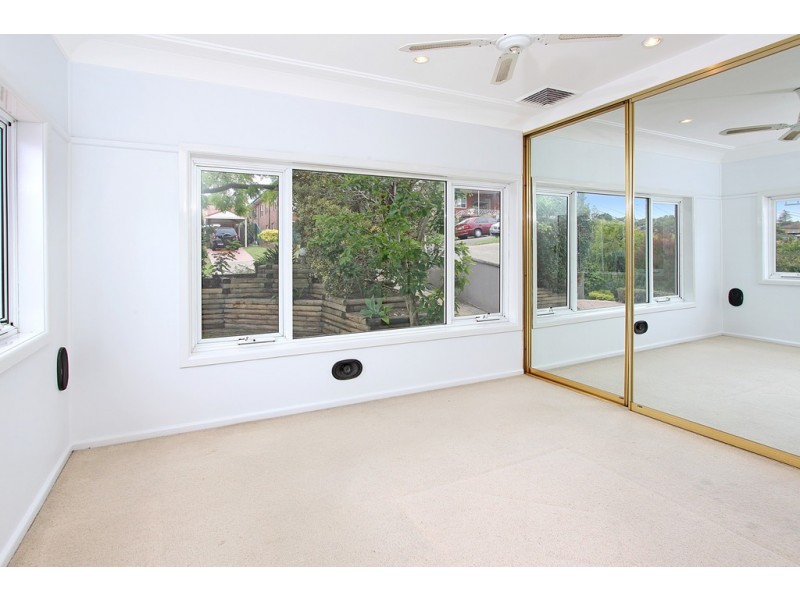 8 Hilltop Avenue, Padstow Heights NSW 2211