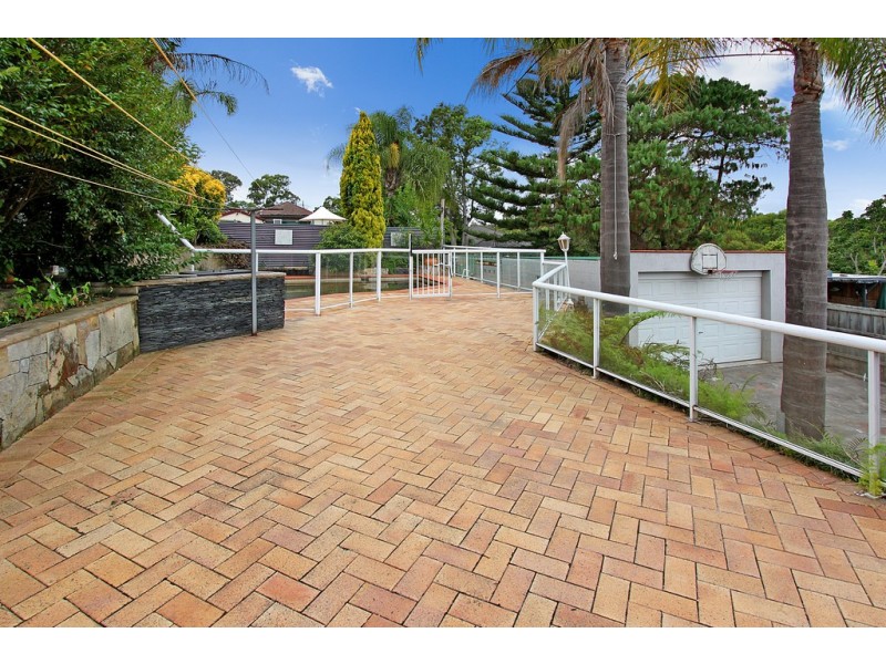 8 Hilltop Avenue, Padstow Heights NSW 2211