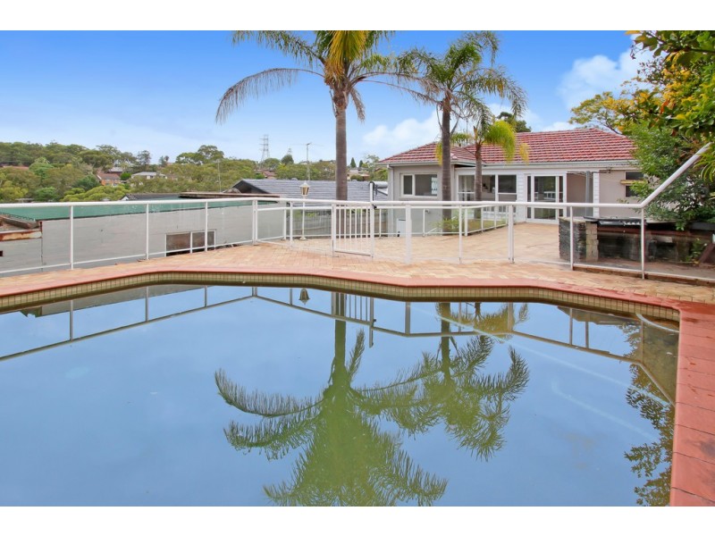 8 Hilltop Avenue, Padstow Heights NSW 2211