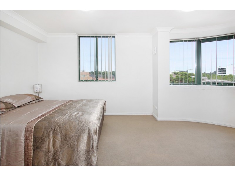 609/16-20 Meredith Street, Bankstown NSW 2200