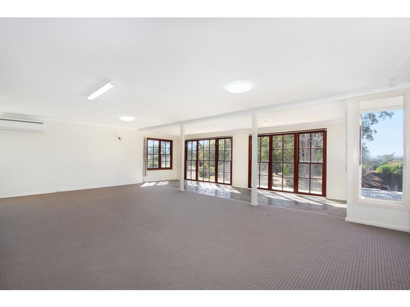 8 Usher Crescent, Sefton NSW 2162