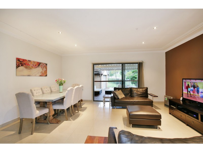 23 Rex Road, Georges Hall NSW 2198