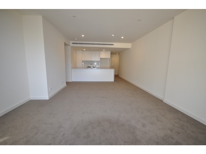 B104/2 Rowe Drive, Potts Hill NSW 2143