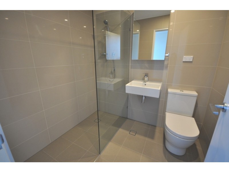 A401/2 Rowe Drive, Potts Hill NSW 2143