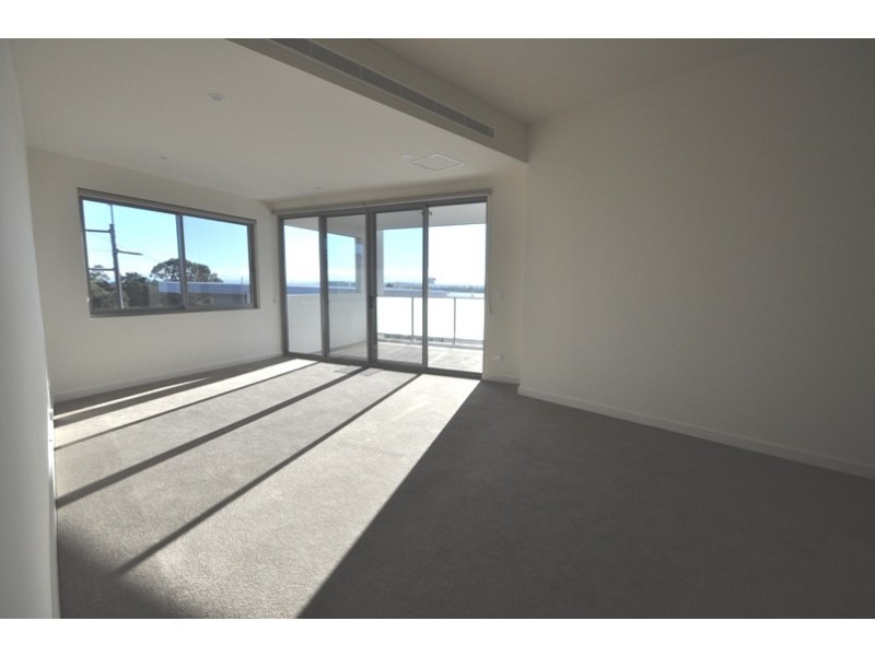 A401/2 Rowe Drive, Potts Hill NSW 2143