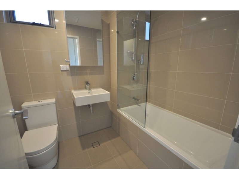 A401/2 Rowe Drive, Potts Hill NSW 2143