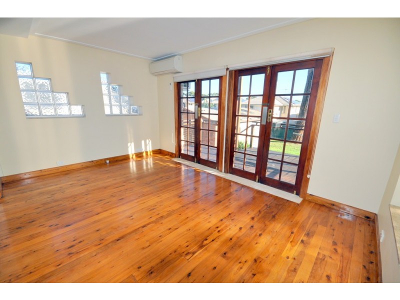 12 Carrisbrook Avenue, Punchbowl NSW 2196