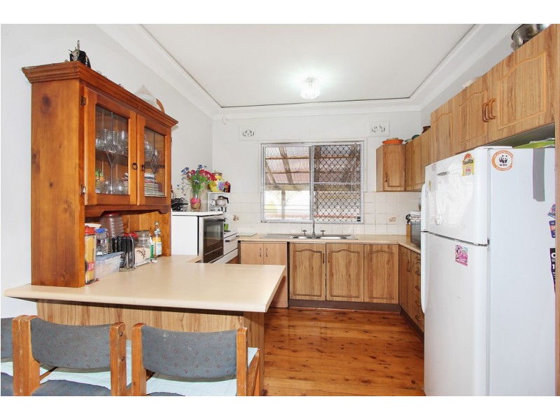 83 Cardigan Road, Greenacre NSW 2190