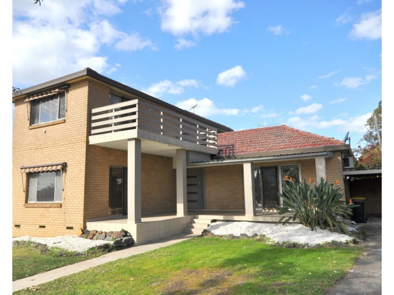 23 Rex Road, Georges Hall NSW 2198
