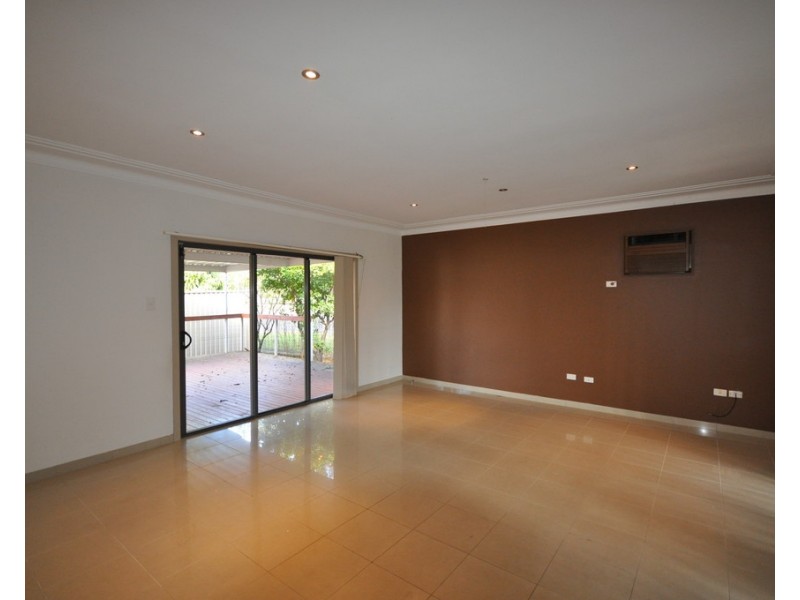 23 Rex Road, Georges Hall NSW 2198