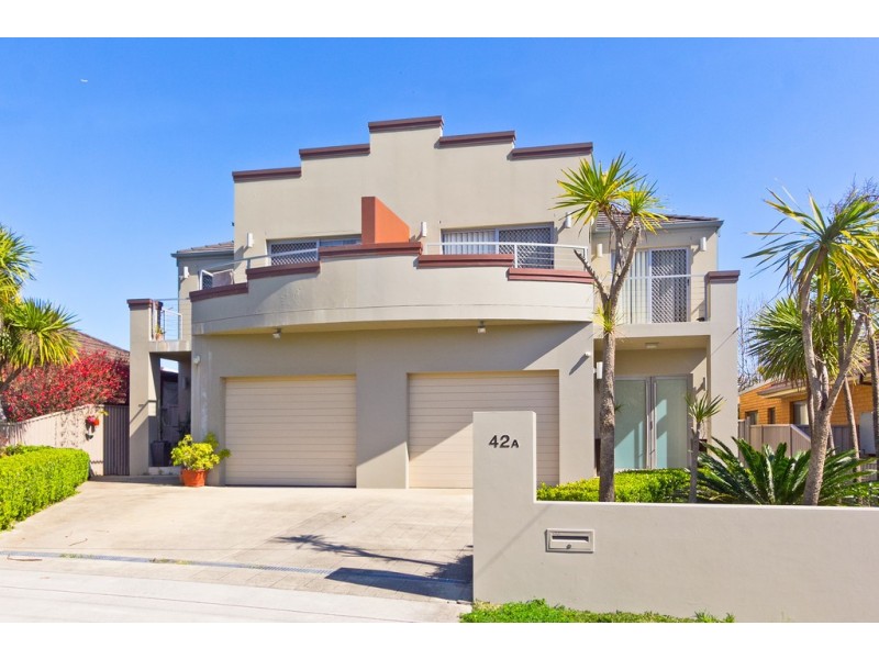 42a Highview Avenue, Greenacre NSW 2190