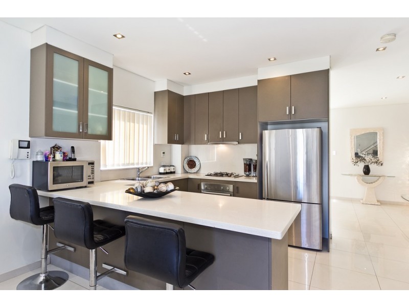 42a Highview Avenue, Greenacre NSW 2190