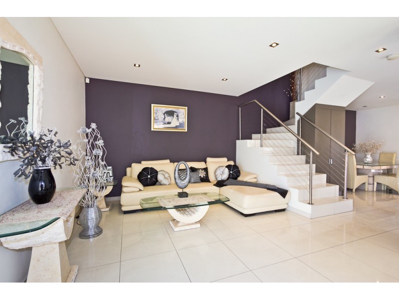 42a Highview Avenue, Greenacre NSW 2190