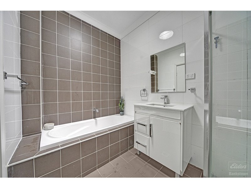 2/6 Townsend Street, Condell Park NSW 2200