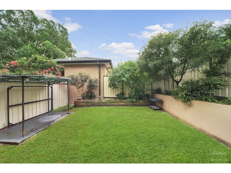 2/6 Townsend Street, Condell Park NSW 2200