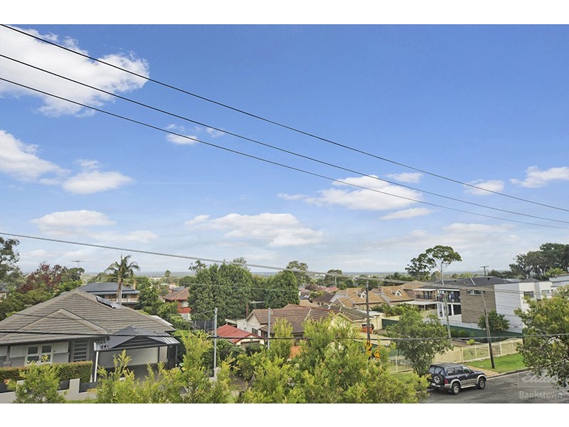 2/6 Townsend Street, Condell Park NSW 2200