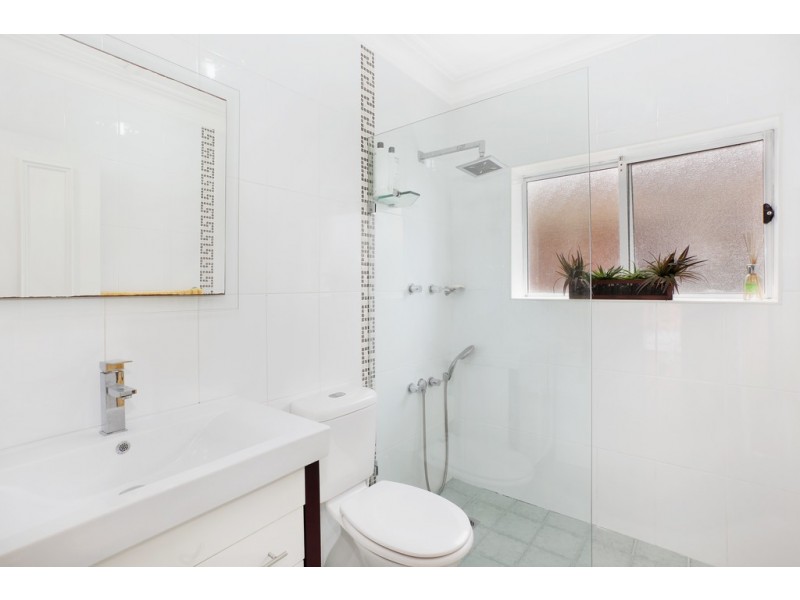 31 Mount Lewis Avenue, Punchbowl NSW 2196