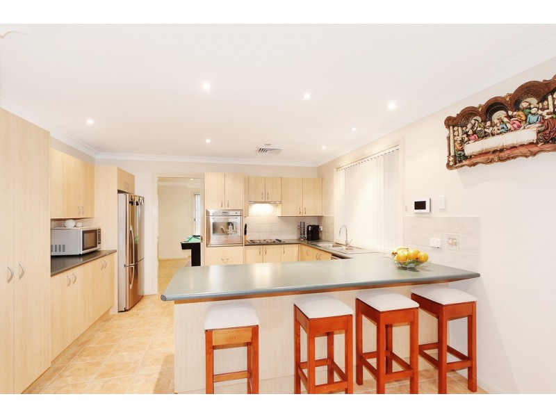 2 Roxby Place, Hinchinbrook NSW 2168