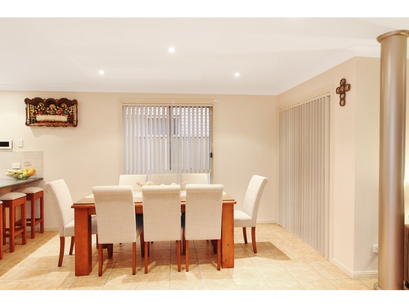 2 Roxby Place, Hinchinbrook NSW 2168