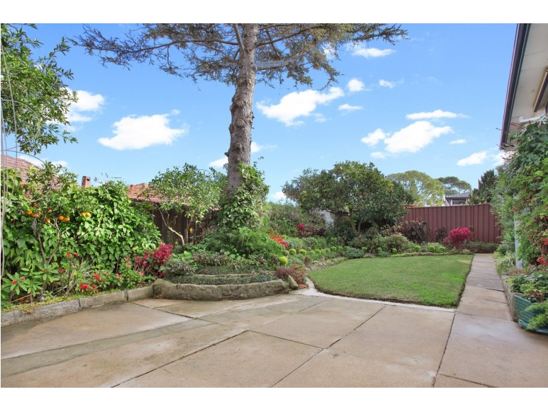 10 Noble Avenue, Punchbowl NSW 2196