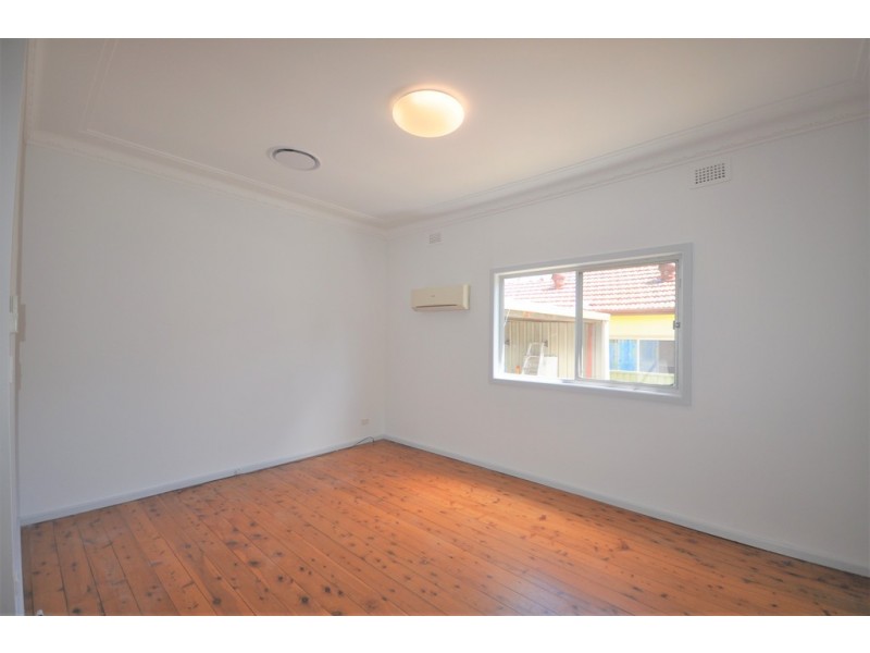 76 Railway Parade, Condell Park NSW 2200