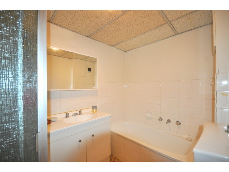 21/33 Sir Joseph Banks Street, Bankstown NSW 2200