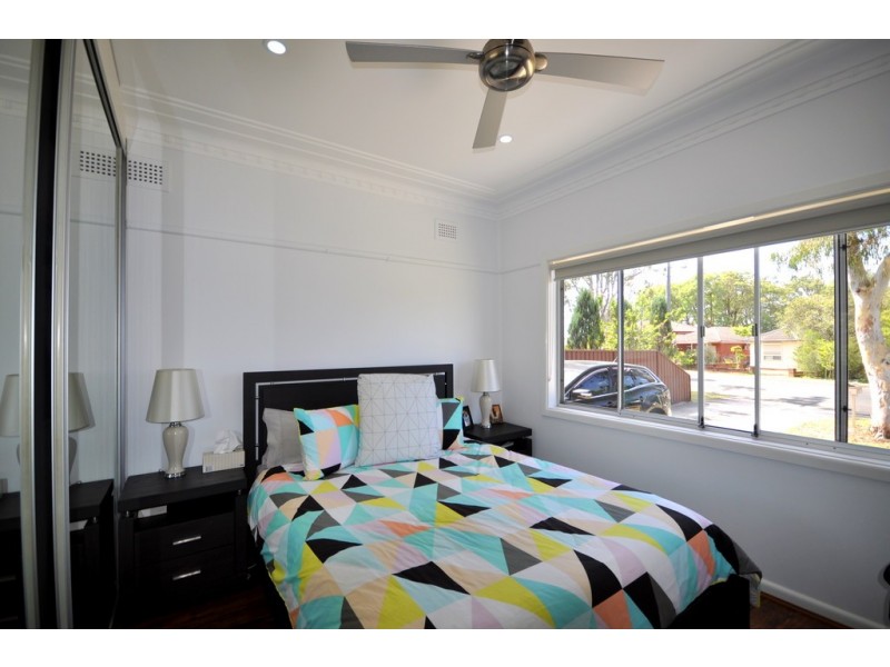 50 Endeavour Road, Georges Hall NSW 2198