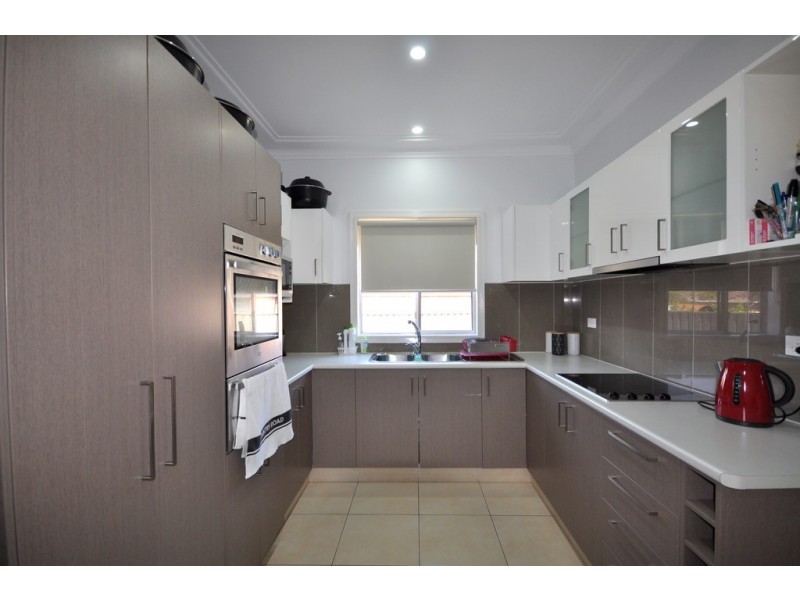 50 Endeavour Road, Georges Hall NSW 2198