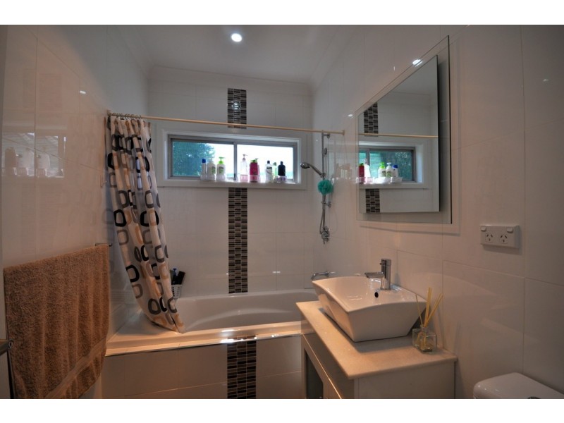 50 Endeavour Road, Georges Hall NSW 2198