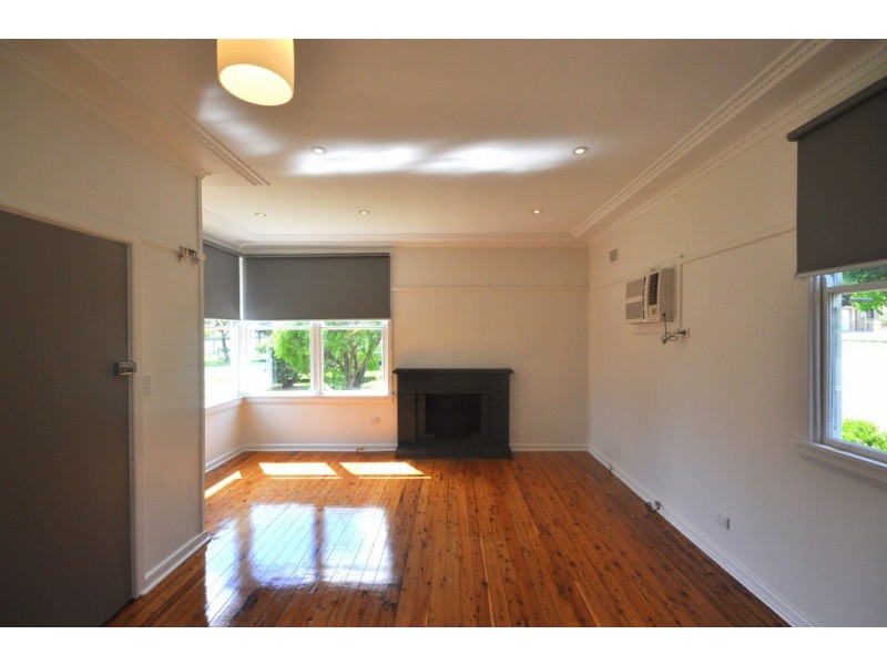 8 Strickland Street, Bass Hill NSW 2197