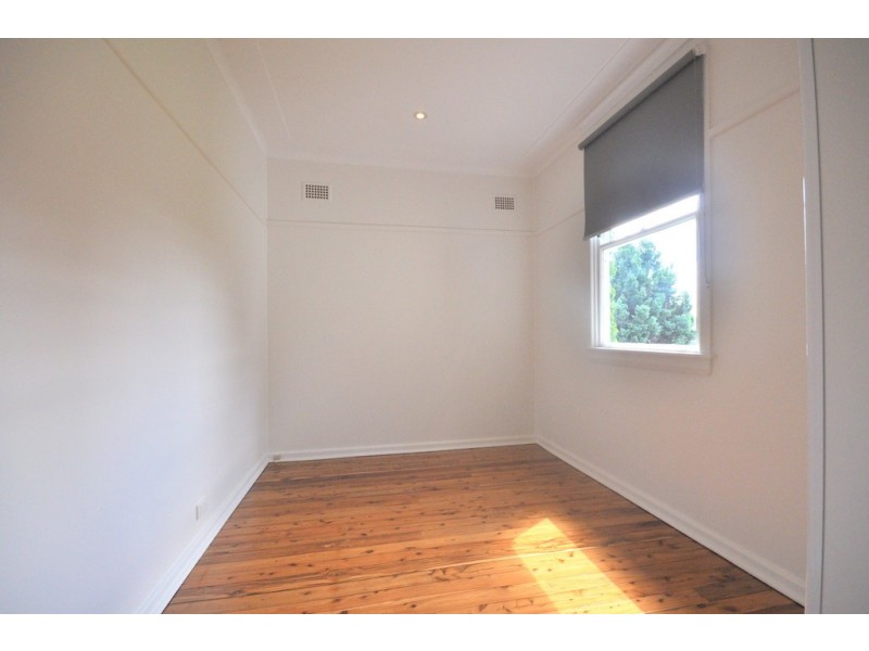 8 Strickland Street, Bass Hill NSW 2197