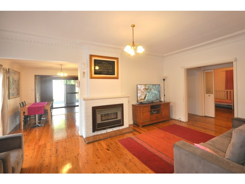 215 Henry Lawson Drive, Georges Hall NSW 2198