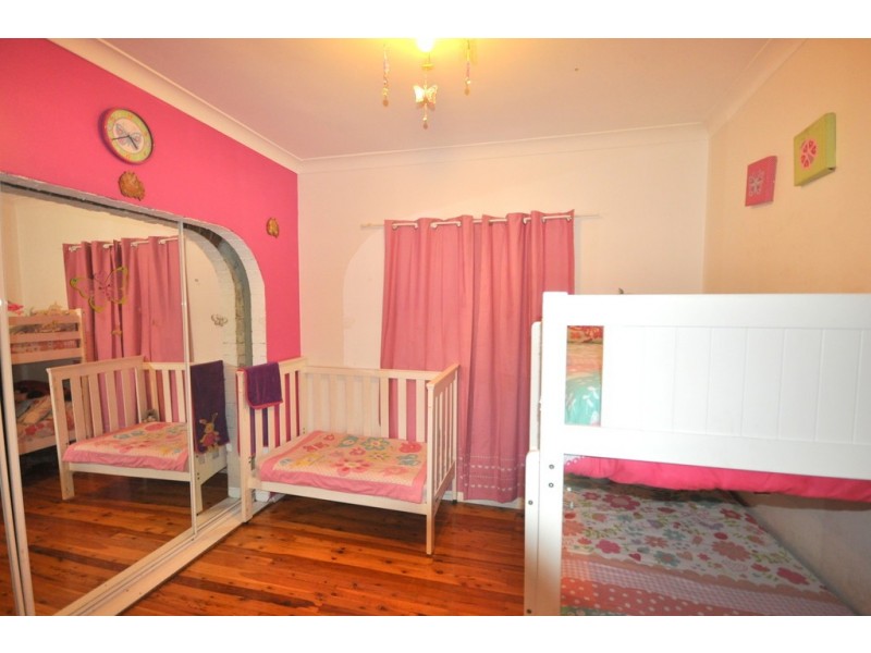 215 Henry Lawson Drive, Georges Hall NSW 2198