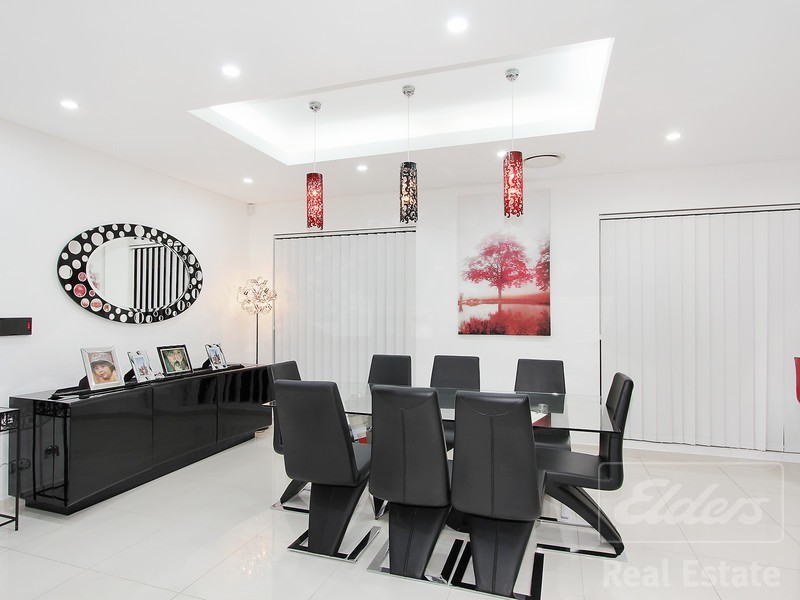 33 Tennyson Road, Greenacre NSW 2190