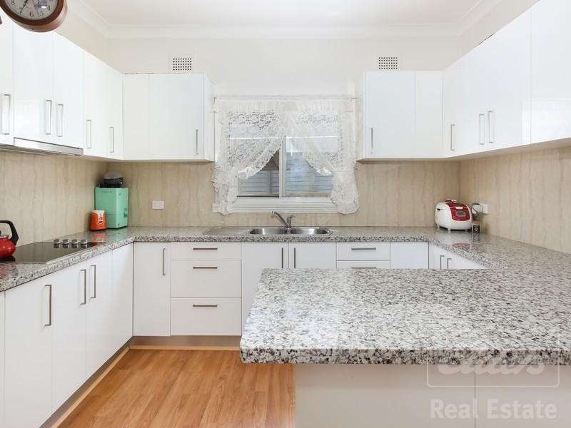 50 Larien Crescent, Birrong NSW 2143