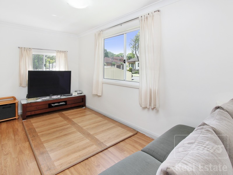 50 Larien Crescent, Birrong NSW 2143