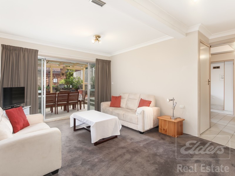 26 Yvonne Crescent, Georges Hall NSW 2198