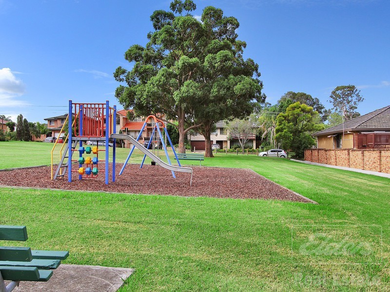 26 Yvonne Crescent, Georges Hall NSW 2198