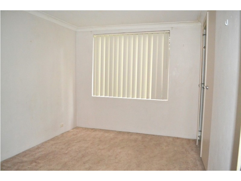 40/33-35 Sir Joseph Banks Street, Bankstown NSW 2200