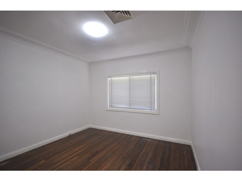 6 Cragg Street, Condell Park NSW 2200