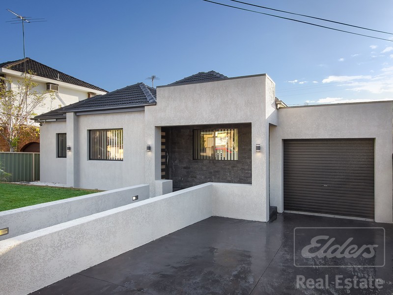 52 Larien Crescent, Birrong NSW 2143