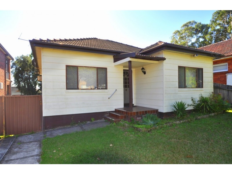 15 Chiswick Road, Greenacre NSW 2190