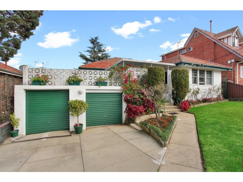 10 Noble Avenue, Punchbowl NSW 2196