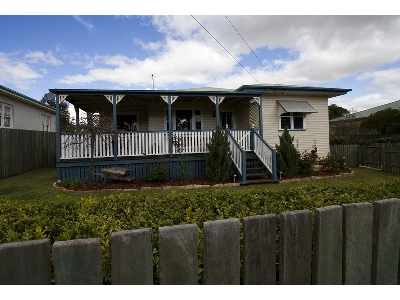 214 South Street, South Toowoomba QLD 4350