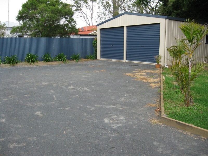 194 Campbell Street, Newtown QLD 4350