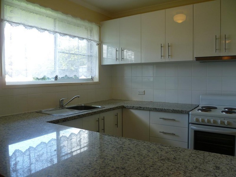 12 Claire Street, Centenary Heights QLD 4350