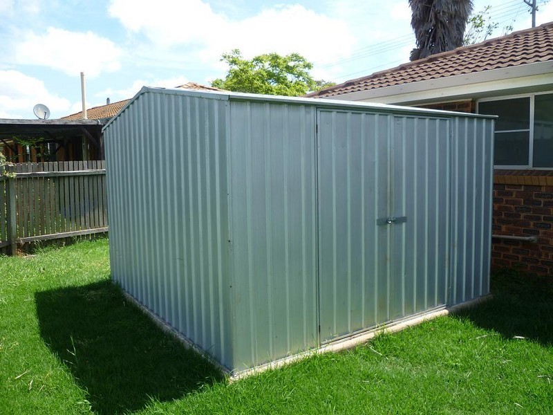 12 Claire Street, Centenary Heights QLD 4350